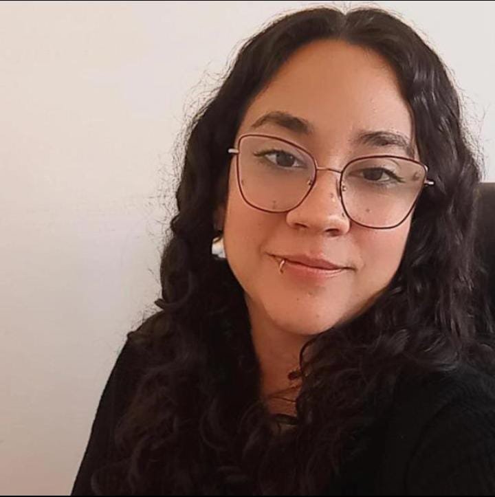 Lic Alejandra Calivar